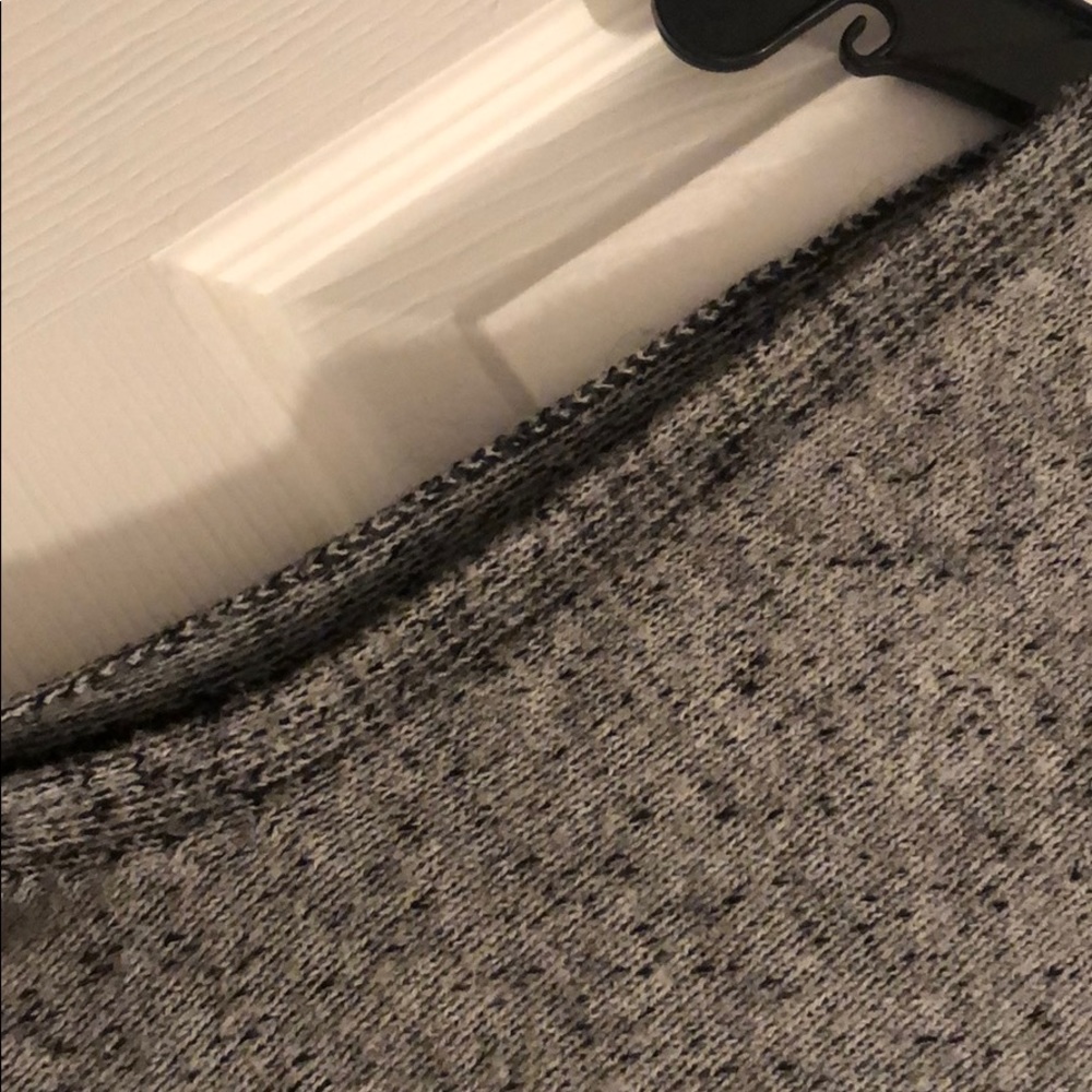 Knit - Picture 5 of 6